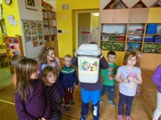 Sledujeme, kolik máme ve školce odpadu za jeden den